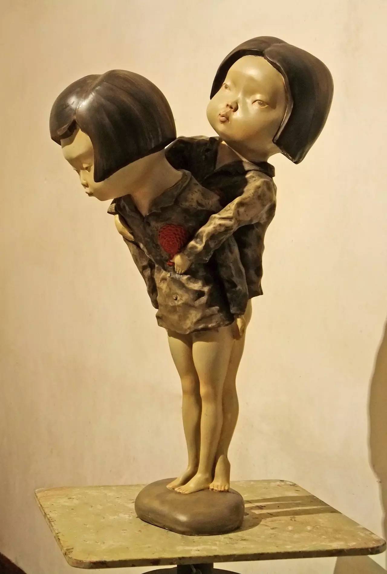 中国青年雕塑艺术家董明光