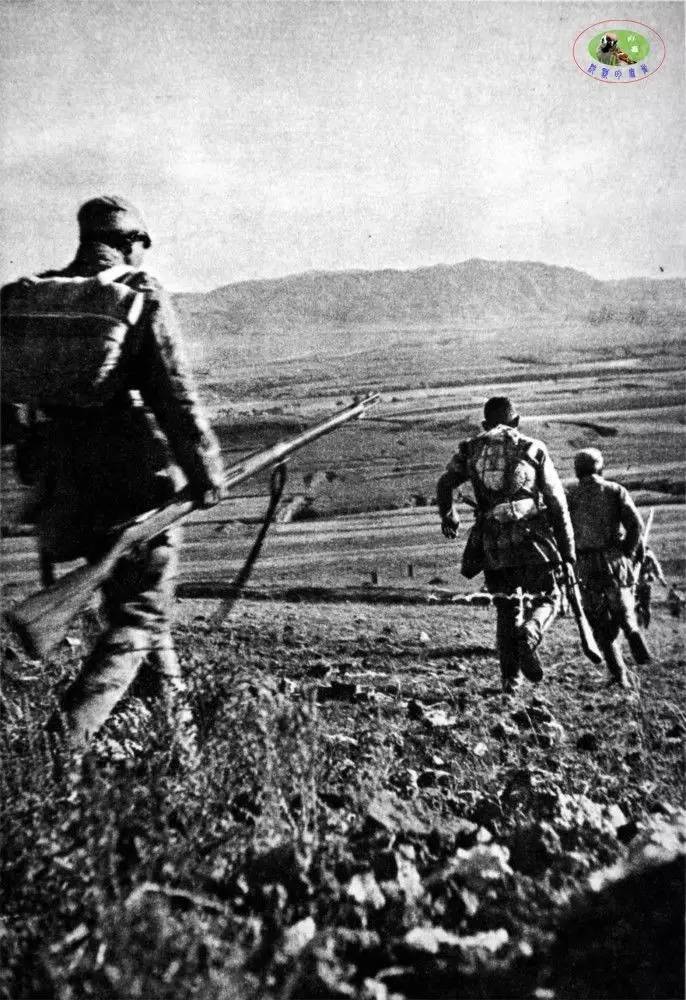 1943年,八路军在冀中反扫荡战斗中