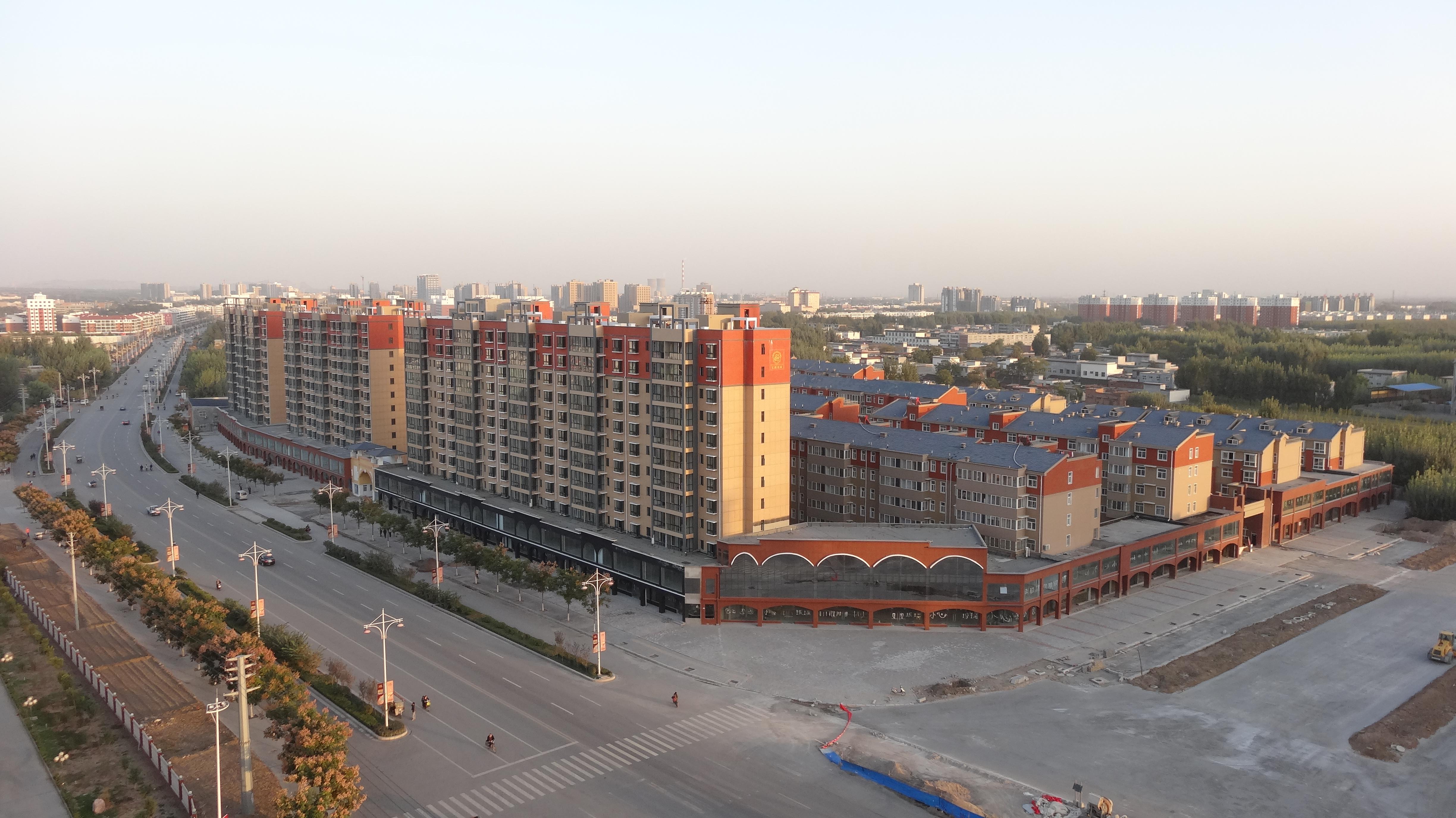 辉县市百泉镇  打造文明富裕和谐新城区