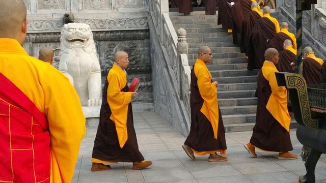 山西乾明寺贤今法师图片