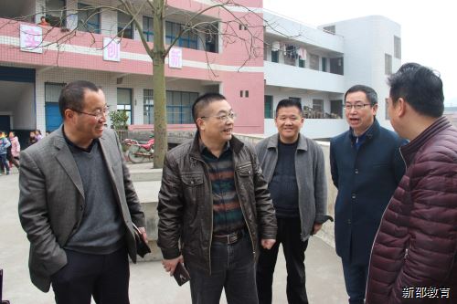 龙溪铺实验小学图片