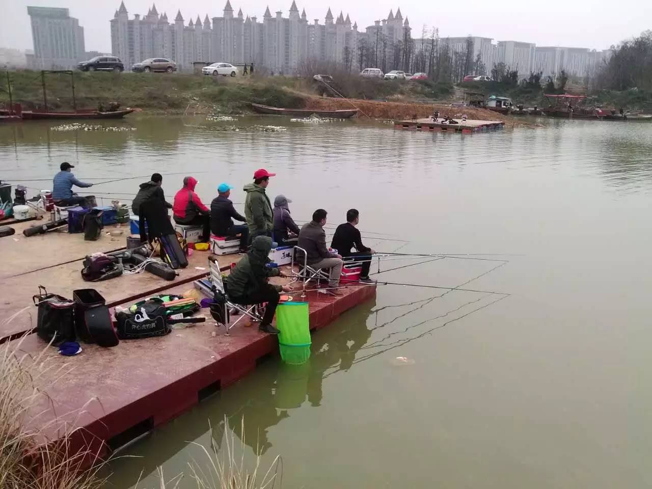 越来越多专业化野钓场为什么少数人经常上大鱼