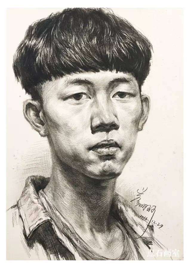 广东青年素描石膏侧面图片