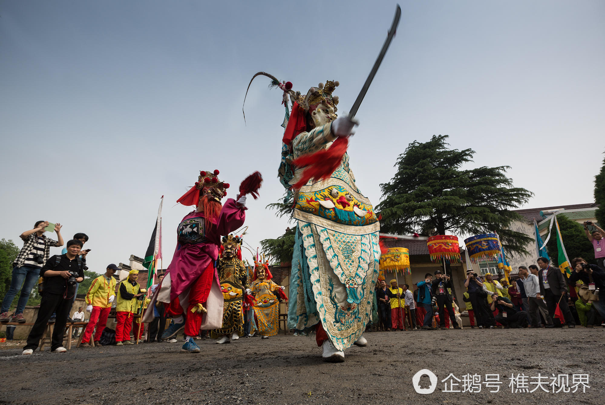 相傳古代村民對西漢張渤(民稱祠山大帝)開鑿長興荊溪河,引流至廣德的