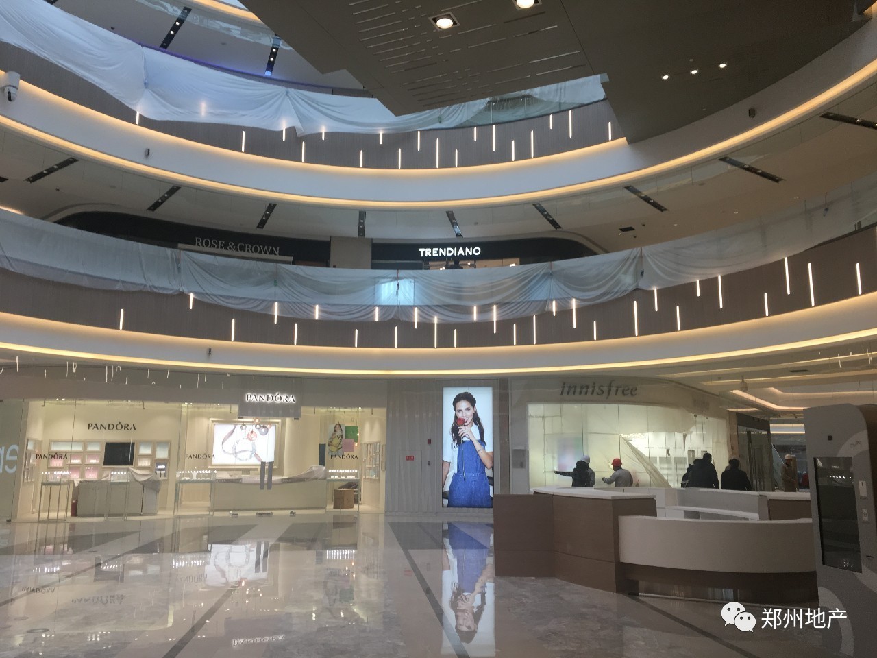 cityon熙地港(郑州)购物中心采用了塔博曼一贯坚持的无柱式设计,无论
