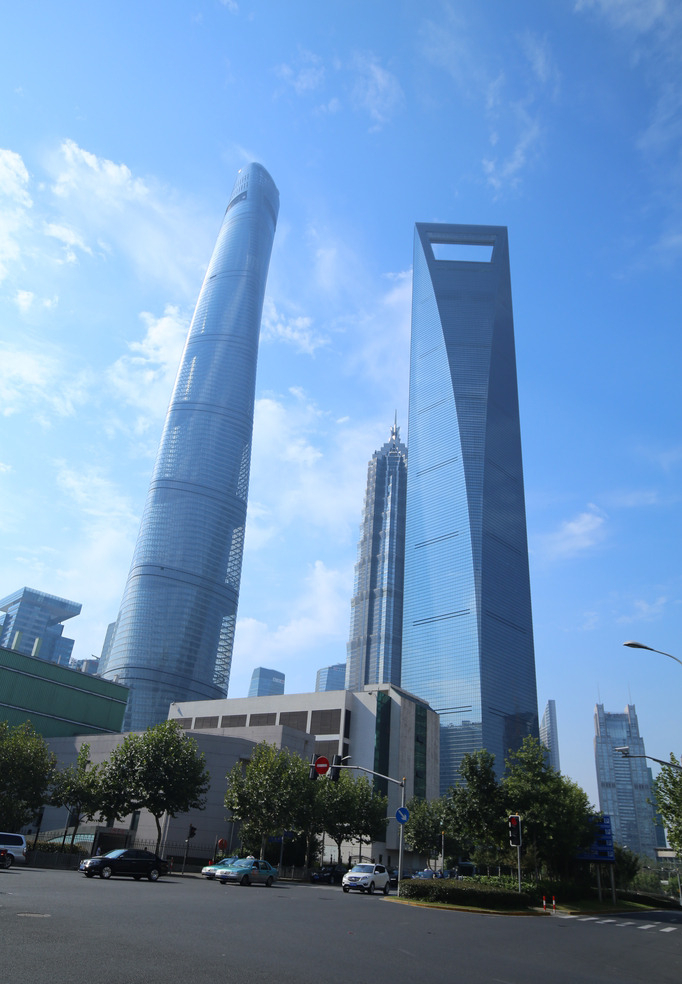 世界繁华的帝国大厦,世贸中心(原址已重建完工)……就在中国,就在上海