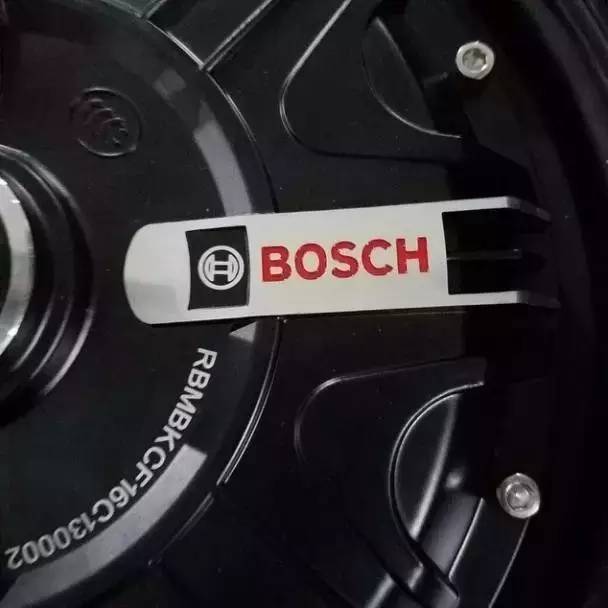 不断提升电动车的智能应用,2016年更是联合国际品牌bosch(博世动力)