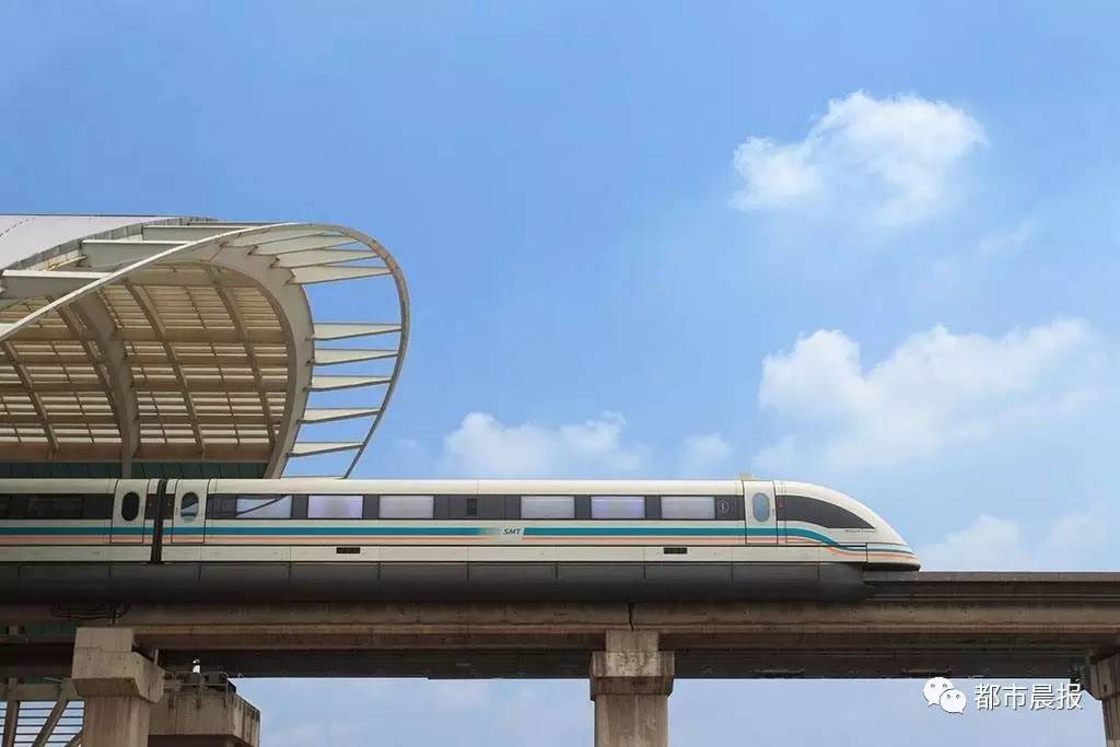 上海磁悬浮列车shanghai maglev train…278米苏州东方之门306米