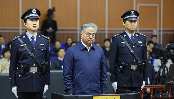 天津市原公安局长武长顺受审 被控贪污,受贿53亿余元(组图)