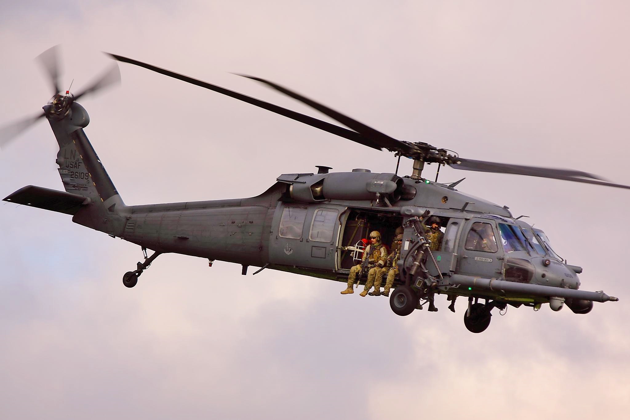 西科斯基s70直升机图片