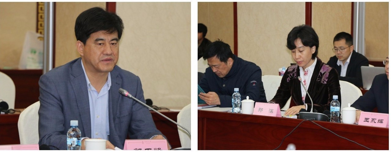 会议由赤峰市文化新闻出版广电局局长,文物局局长于凤先介绍与会嘉宾