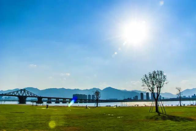 洪甘路——淮安大橋——三環輔道——農大沙灘公園——三環騎行道