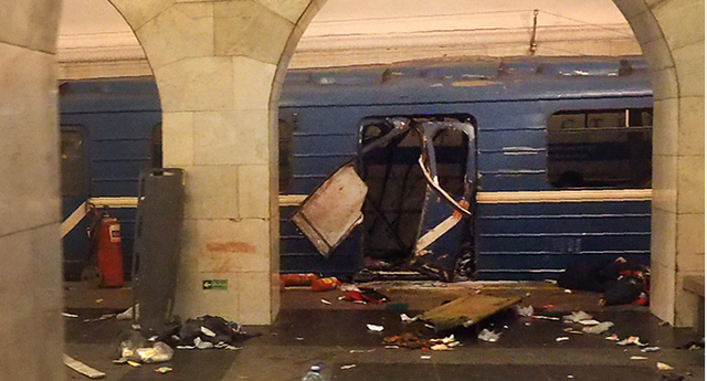俄罗斯夺命地铁事故图片
