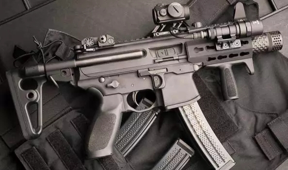 西格绍尔MPX冲锋枪图片