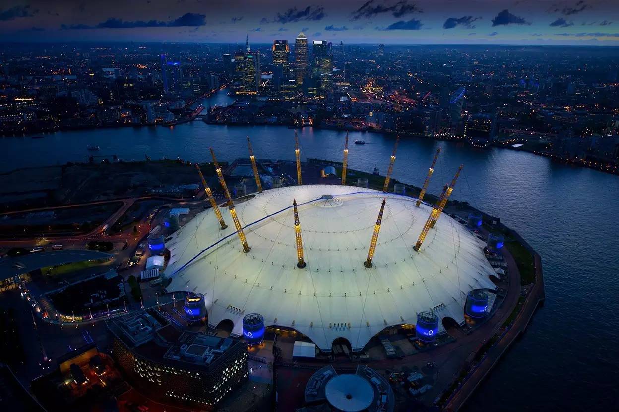 o2 arena,原来叫"the millennium dome(千禧蛋,大家最熟悉的电信