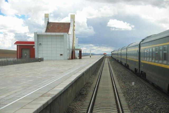唐古拉山火车站图片图片