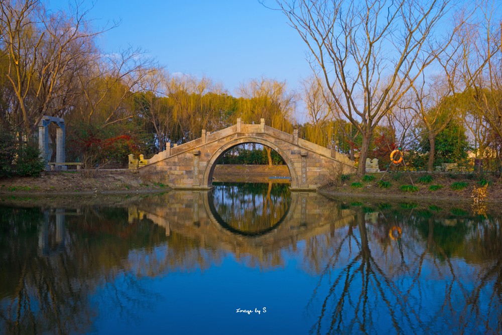 這裡是上海母親河黃浦江的源頭,位於松江區石湖蕩鎮東夏村境內,從江浙