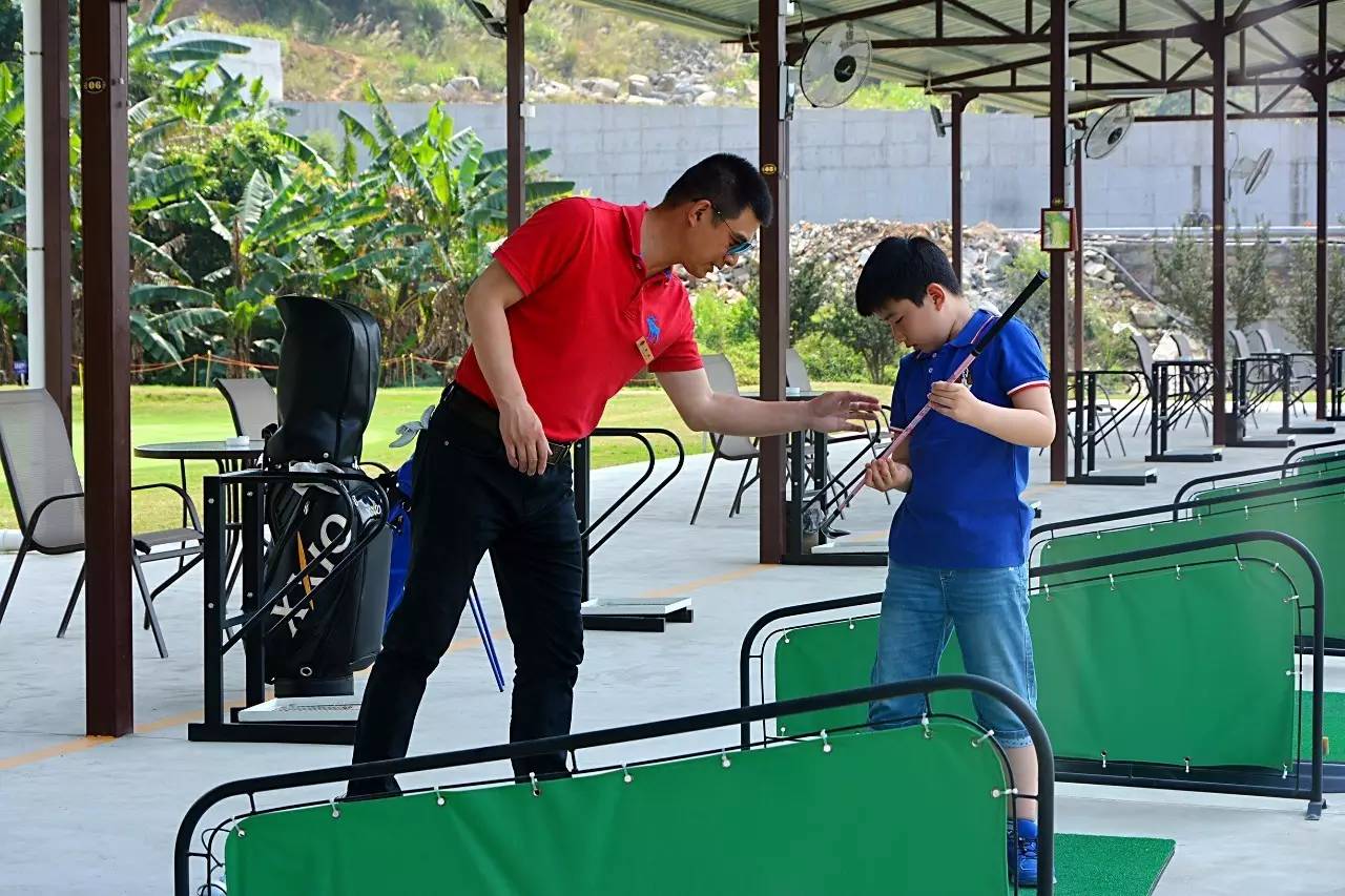 孔德浩,余承烨陈钰祺活动现场,阳光保险集团福建公司负责人表示"我们