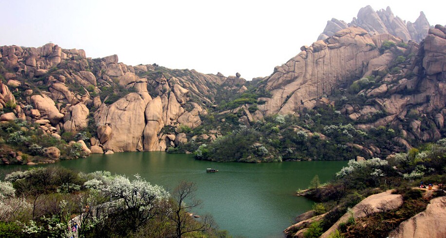 【微旅游】来嵖岈山草地音乐节,寻找你的"一生所爱"