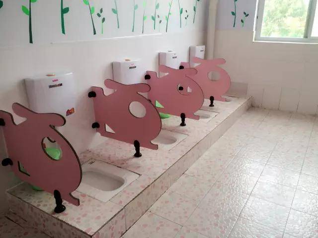 幼儿园不分男女厕所图片