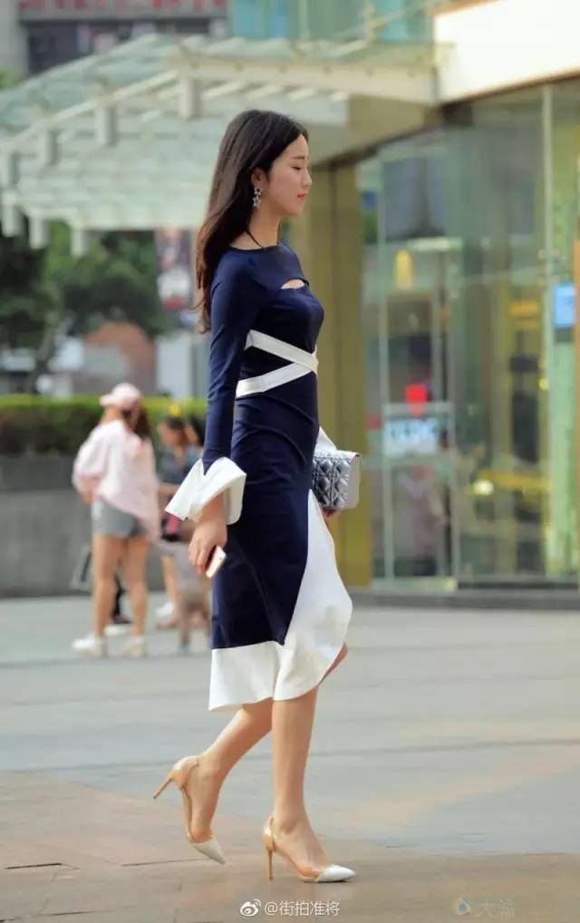 重庆美女街拍美女图片
