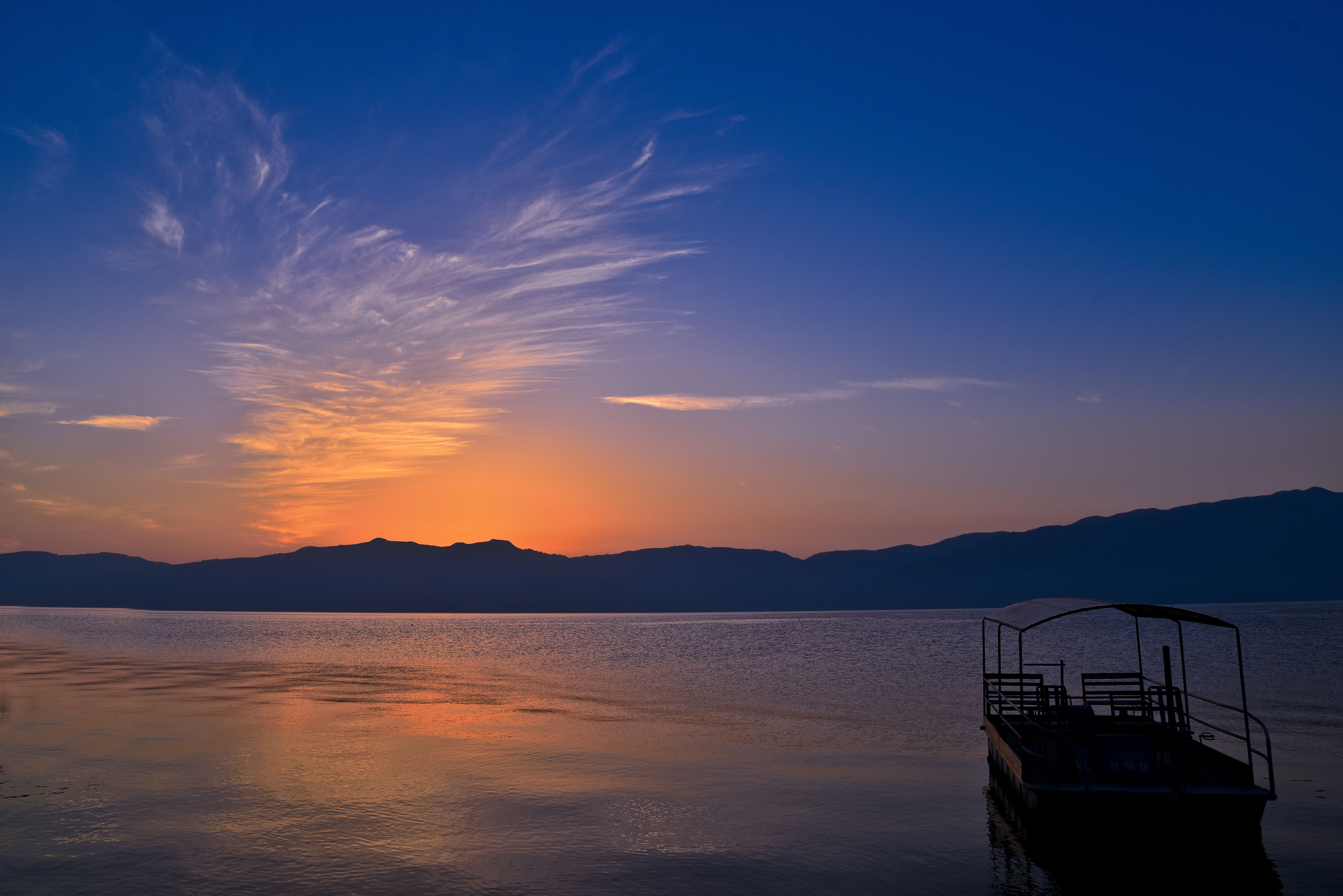 抚仙湖最佳旅游季节图片