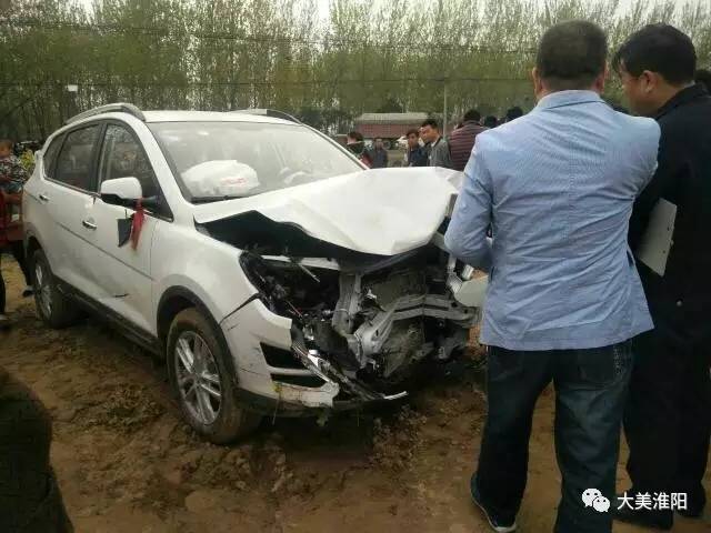 淮阳境内发生一起车祸,造成2人死亡5人受伤!