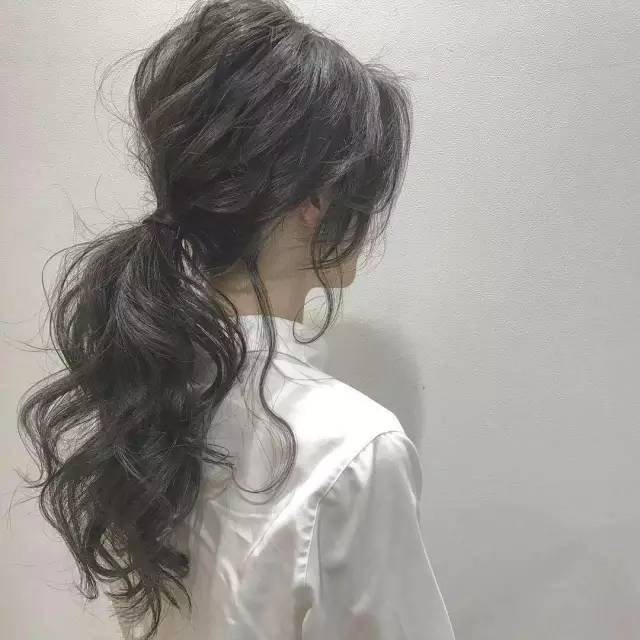 发型欣赏——最新日系凌乱扎发作品