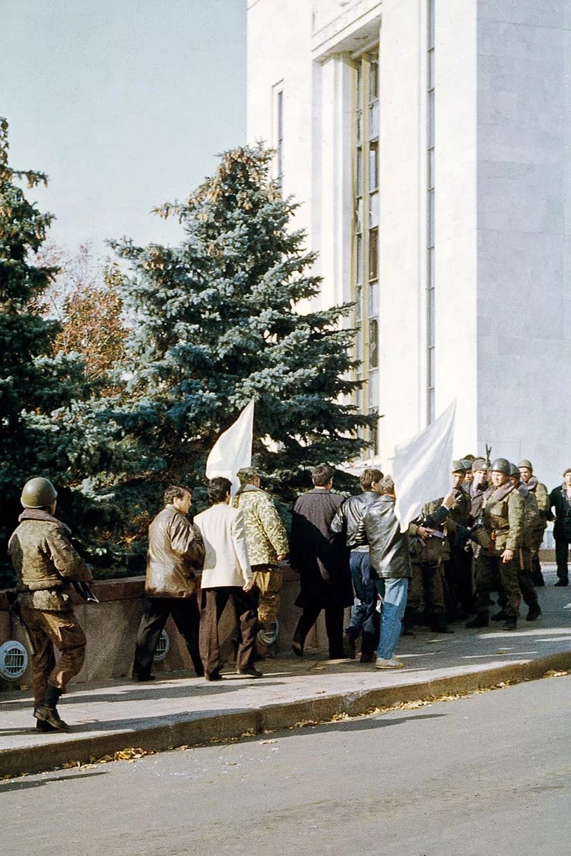 红军占领白宫图片