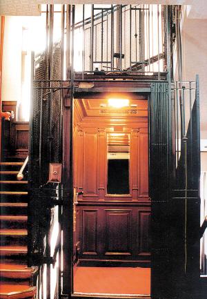上海民国时期老式电梯图片