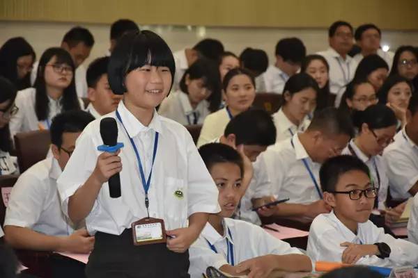 東華初級中學(生態園)校級主題班會課展示