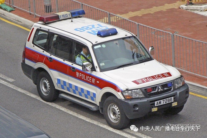 新界南交通部警车,车型mitsubishi pajero新界南交通部警车,车型