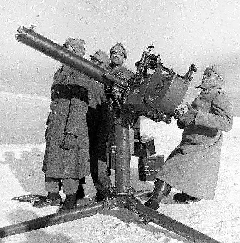 二战时期高射机枪图片