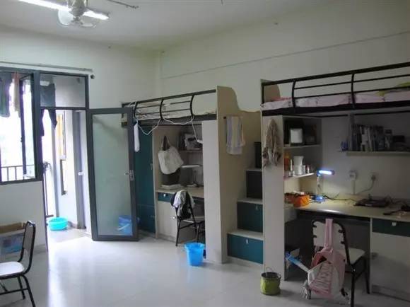 四川美院宿舍环境图片图片
