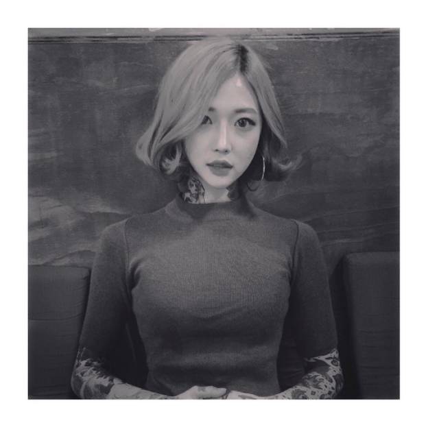 韩国女纹身师linaahn图片