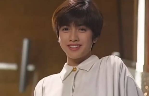 还有一版不太多人知道的,1995年真人电影版,杉菜由女神姐姐内田有纪