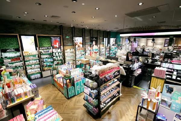 那家开遍20多个城市的进口化妆品店终于来武汉了