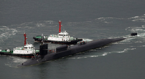 美军密歇根号核潜艇抵达韩国釜山港拟单独训练