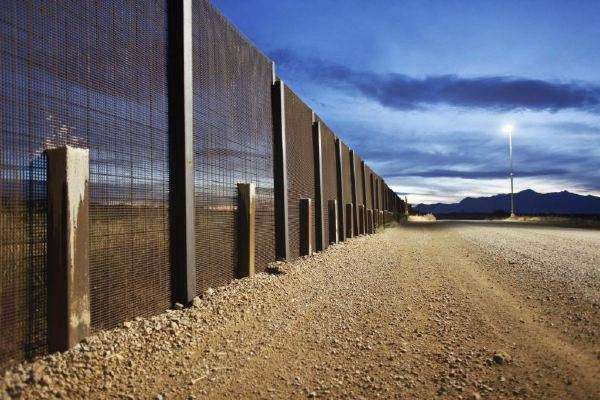 边境墙计划或成为特朗普执政第100天命运的关键