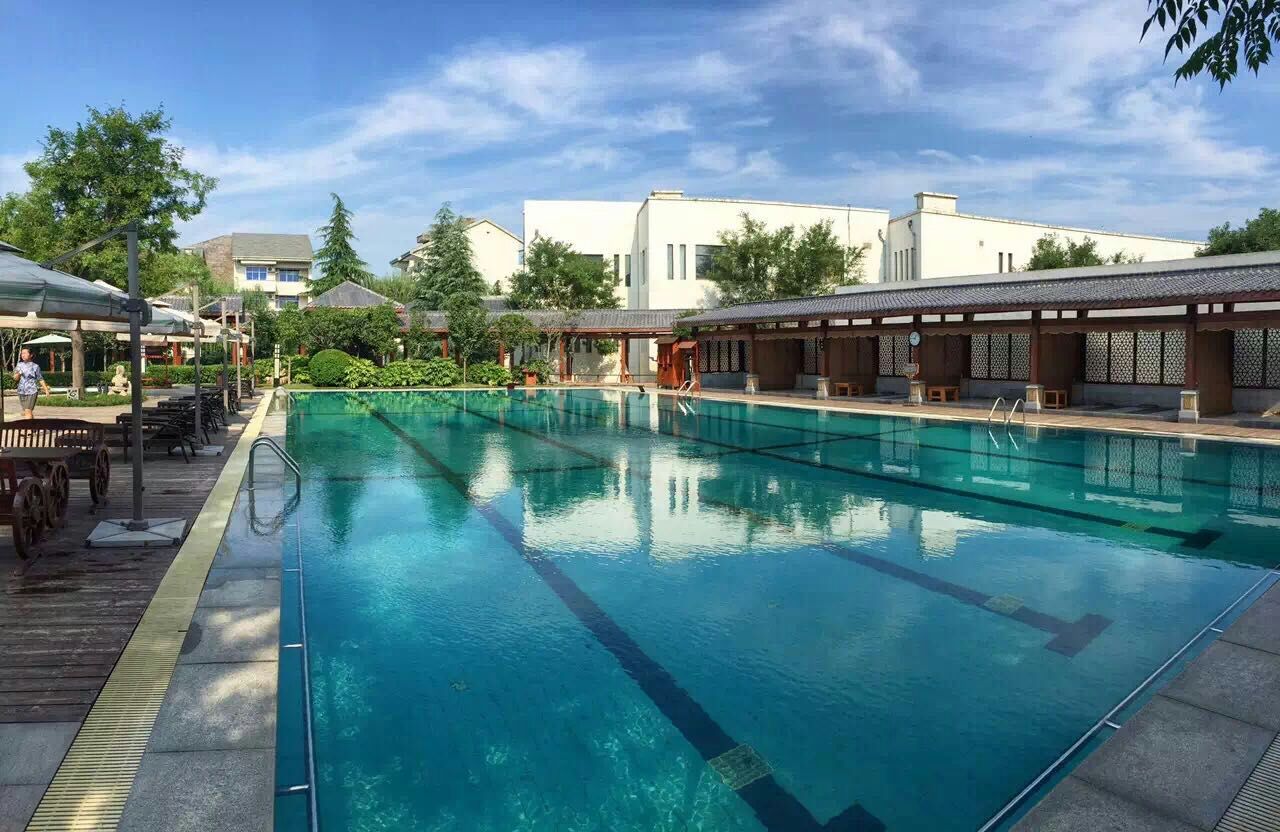 这个五一节,南山温泉酒店为您准备了丰富多彩的娱乐活动和天然健康