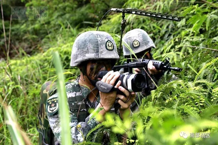 抵近侦察开始玩直播边防侦察无人机战场侦察电视多功能侦察仪这装备