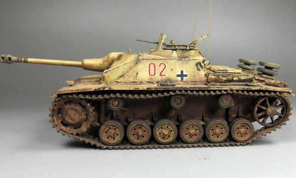 三号突击炮:二战德国最精锐炮兵使用,甚至被用来替代黑豹坦克