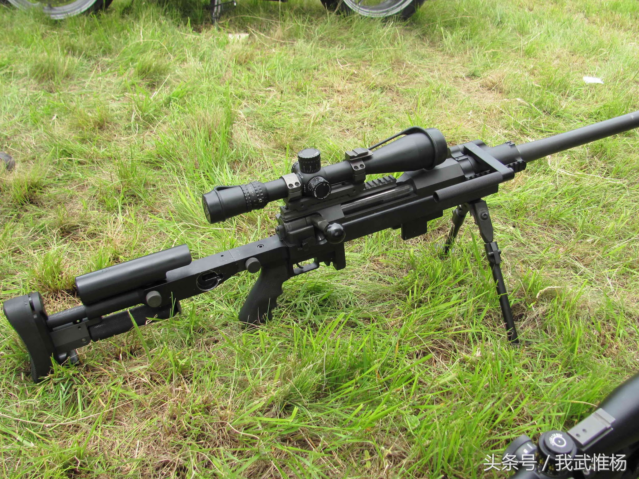 3千克,pgm338型狙击步枪的枪托可以朝一边折叠法国pgm338是一种非常
