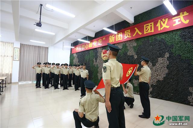 礪劍青春最美麗!火箭軍官兵這樣過青年節