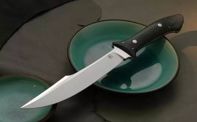 老刀匠鲍勃·卢姆的成名刀具作品赏鉴:固定刀片 匕首