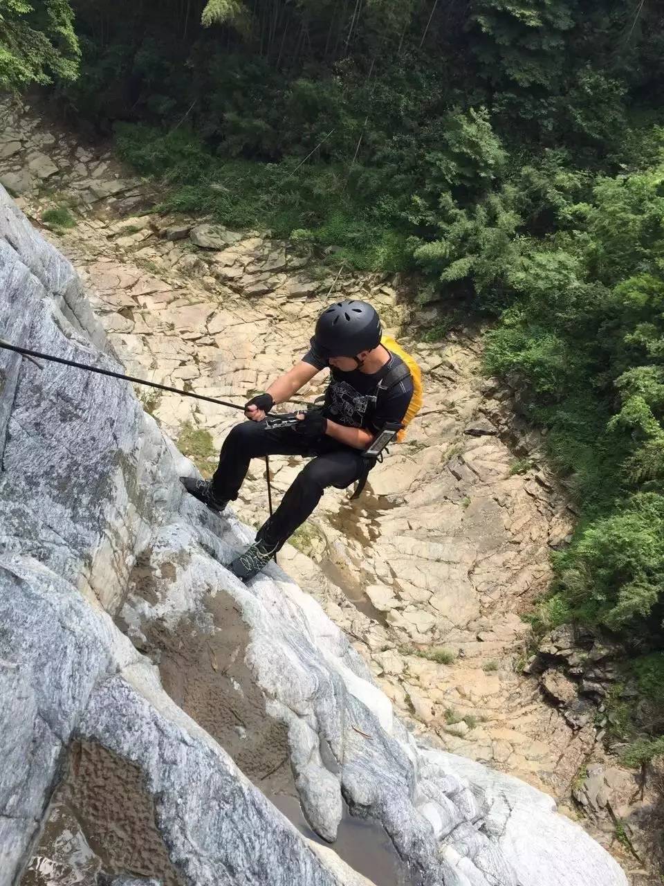 瀑布特种部队图片