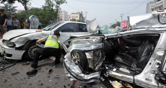 韩国组合车祸死亡图片