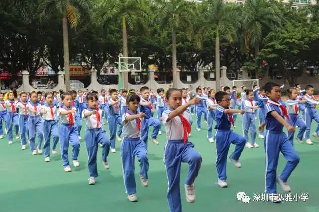 我校举行2017年七彩阳光广播体操比赛