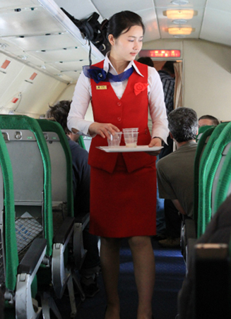 朝鲜空姐制服再改款,裙子是亮点