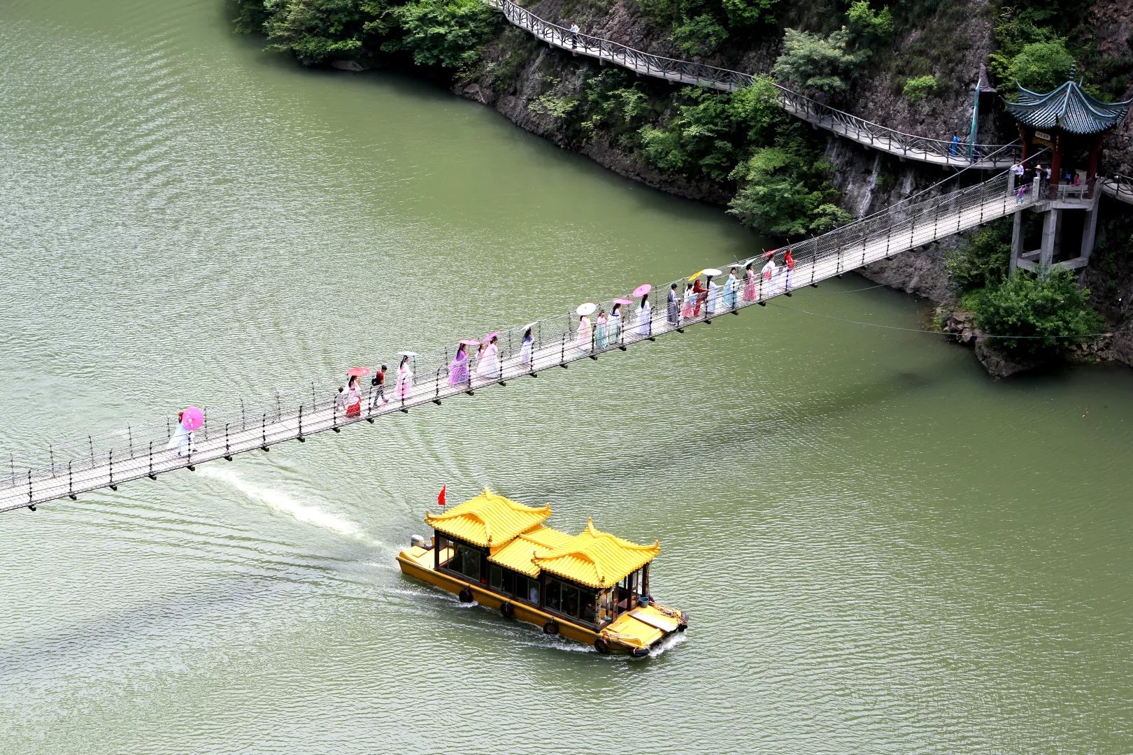 浙江舞龙峡景区图片